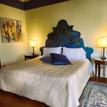 Resort Locanda San Verolo Boutique Hotel コステロマーノ エクステリア 写真