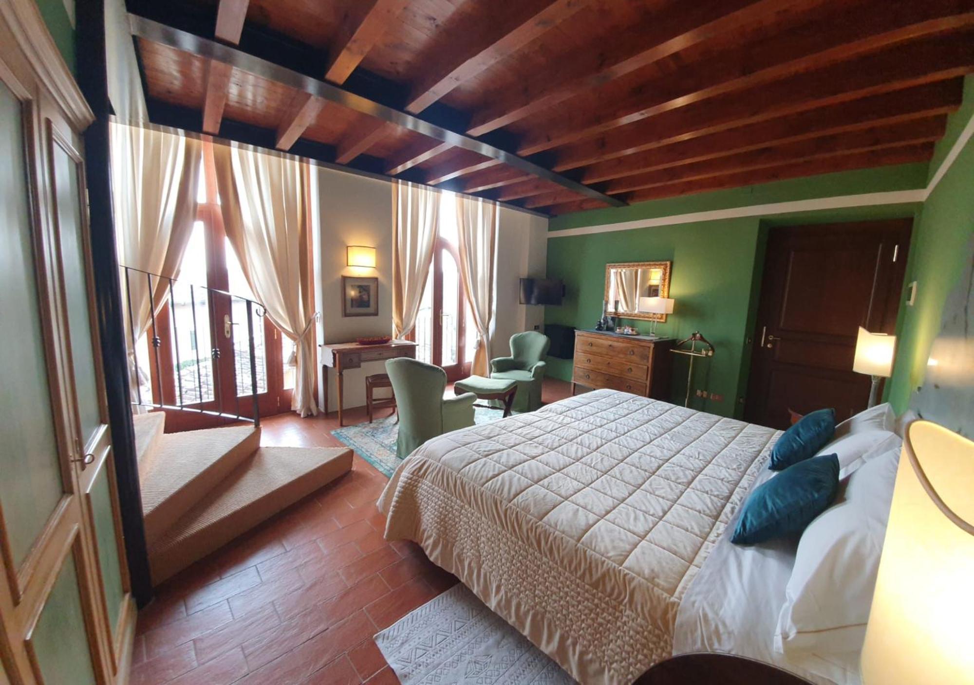 Resort Locanda San Verolo Boutique Hotel コステロマーノ エクステリア 写真