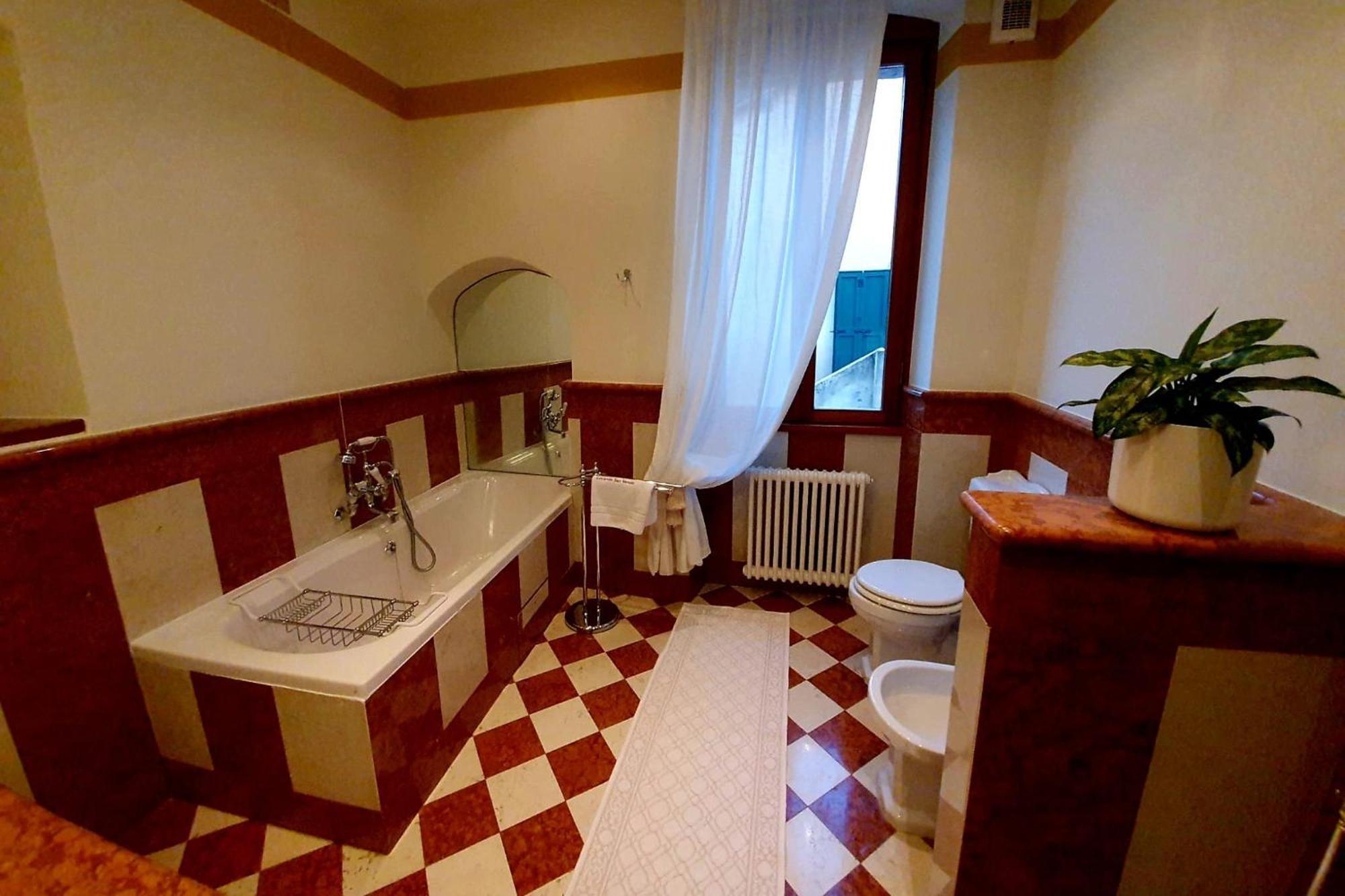 Resort Locanda San Verolo Boutique Hotel コステロマーノ エクステリア 写真