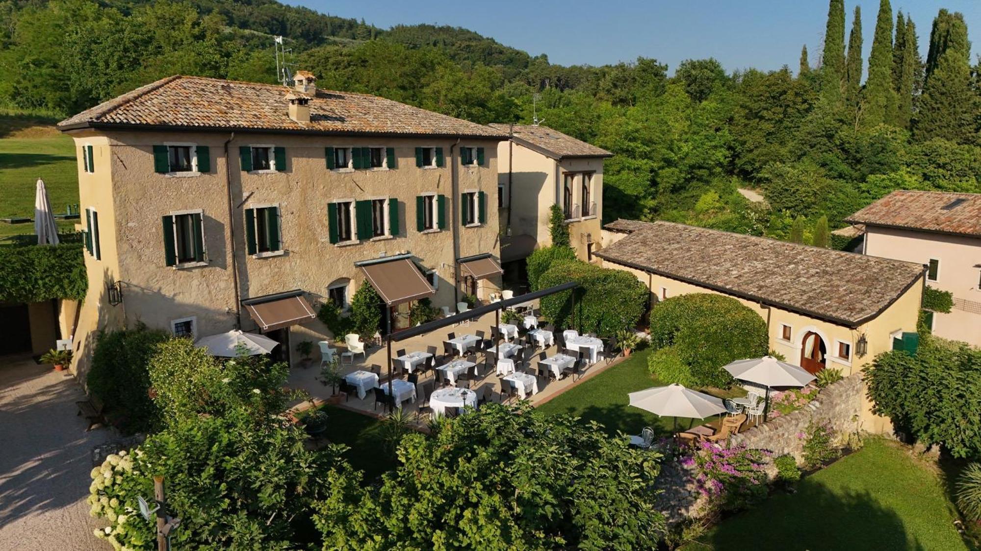 Resort Locanda San Verolo Boutique Hotel コステロマーノ エクステリア 写真