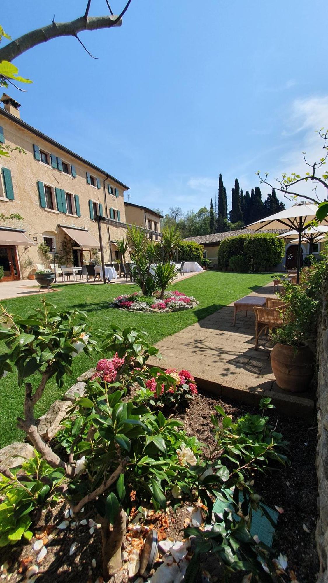 Resort Locanda San Verolo Boutique Hotel コステロマーノ エクステリア 写真