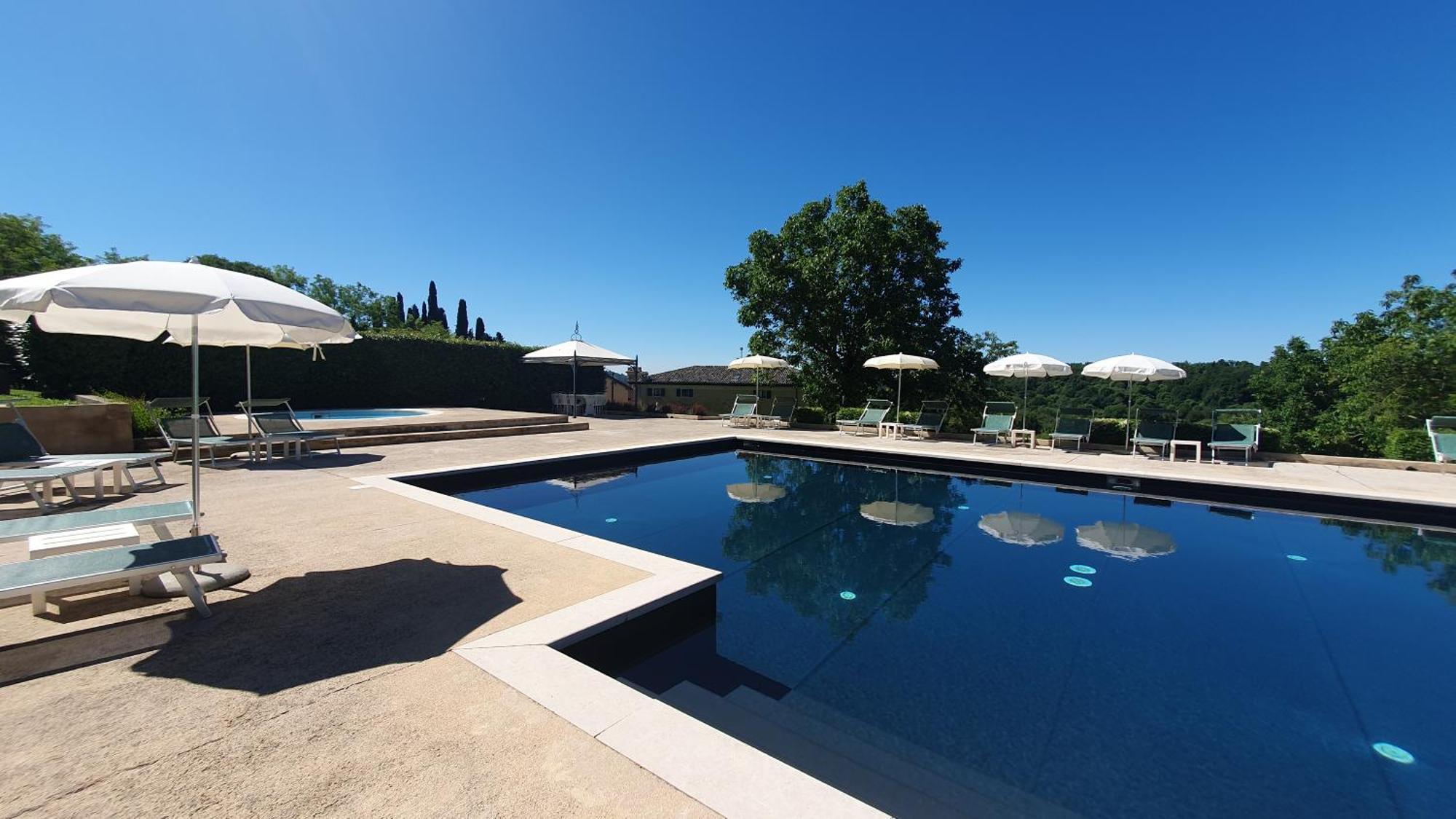 Resort Locanda San Verolo Boutique Hotel コステロマーノ エクステリア 写真