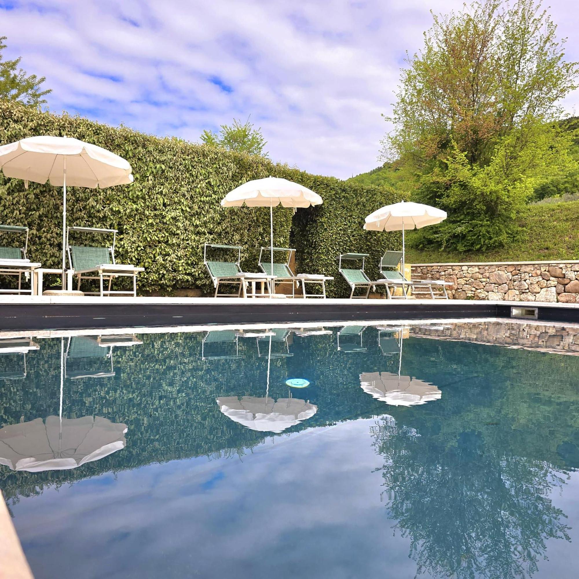 Resort Locanda San Verolo Boutique Hotel コステロマーノ エクステリア 写真